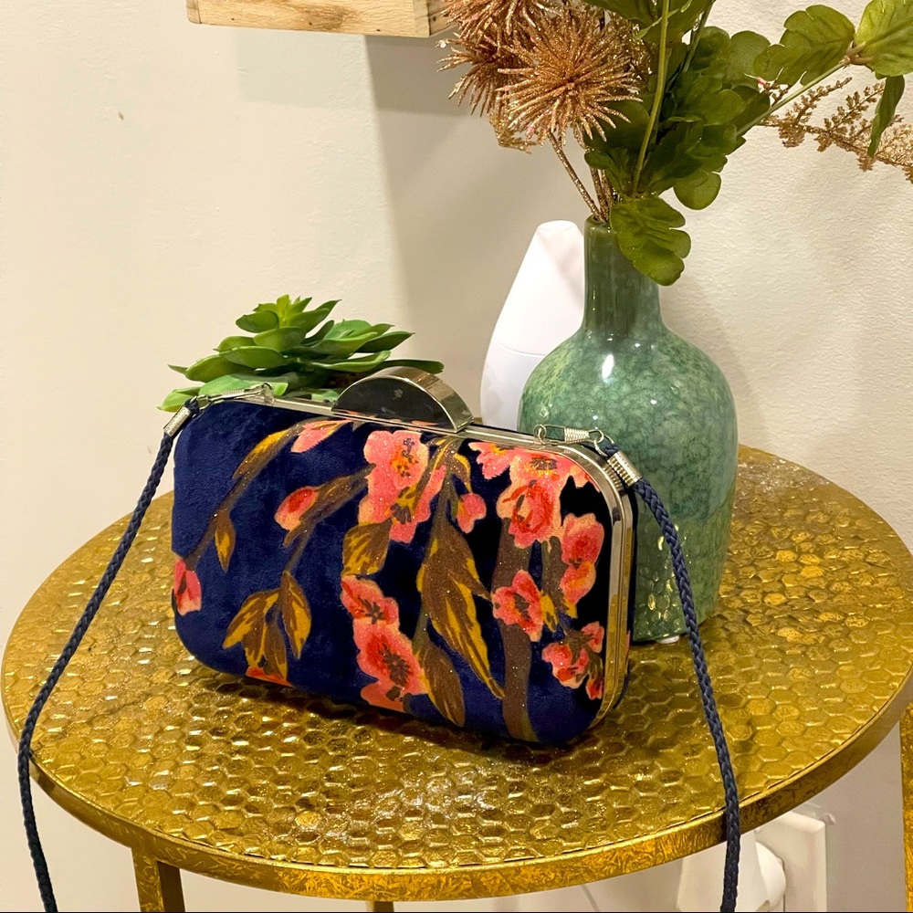 Woman’s handbag